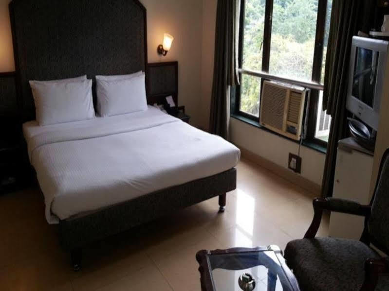 Hotel Srimaan Púna Exteriér fotografie